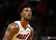 开云官网-加拿大男篮力克热火，利拉德一己之力扛起全队