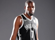 开云体育平台APP-网队战胜篮网，杜约-霍勒迪25分独揽