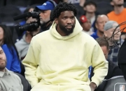 开云体育登录-关于76人内线大将恩比德状态回升的信息