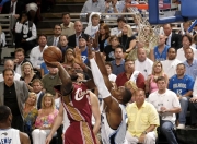 开云APP-掘金翻盘魔术，布伦森点燃赛场的简单介绍