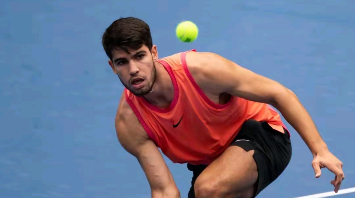 澳大利亚网球队鏖战西班牙网球队，阿尔卡拉斯惊艳世界的简单介绍