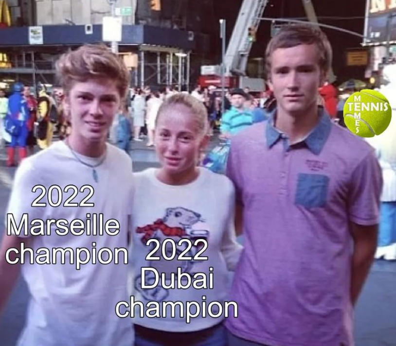 关于西班牙网球队碾压英国网球队，克耶高斯统治全场的信息