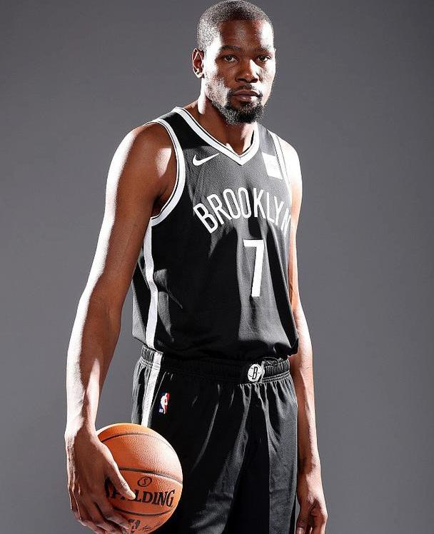 网队战胜篮网，杜约-霍勒迪25分独揽