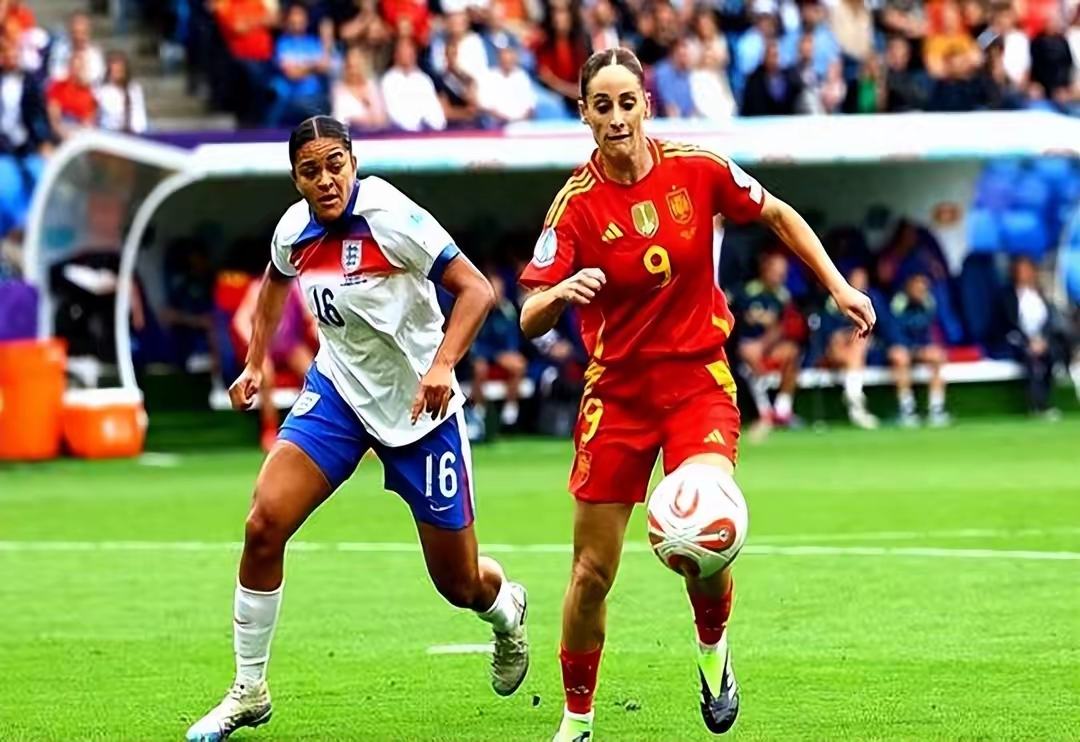 关于波兰女足在欧洲杯中获得亚军的信息