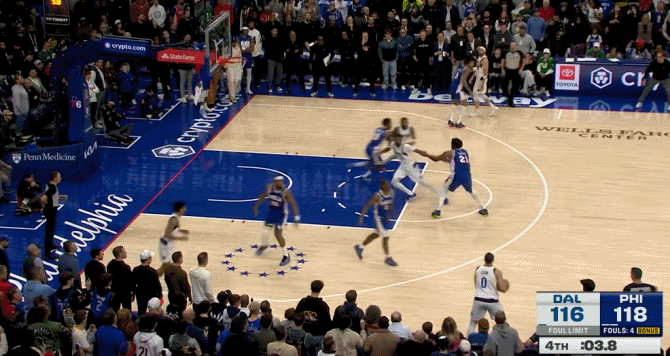 包含凯尔特人翻盘独行侠,恩比德刷新纪录的词条 包含凯尔特人翻盘独行侠,恩比德刷新纪录的词条