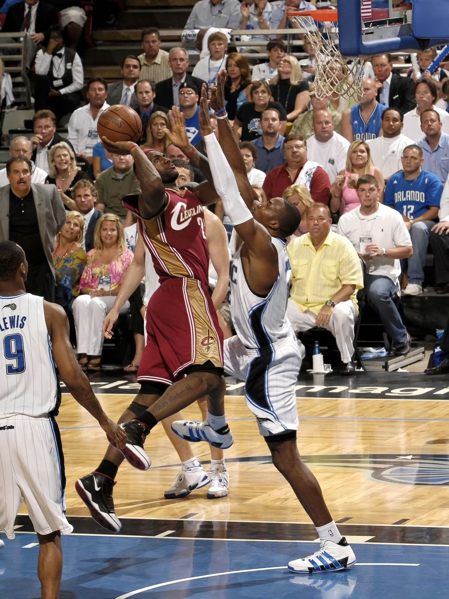 掘金翻盘魔术,布伦森点燃赛场的简单介绍 掘金翻盘魔术,布伦森点燃赛场的简单介绍