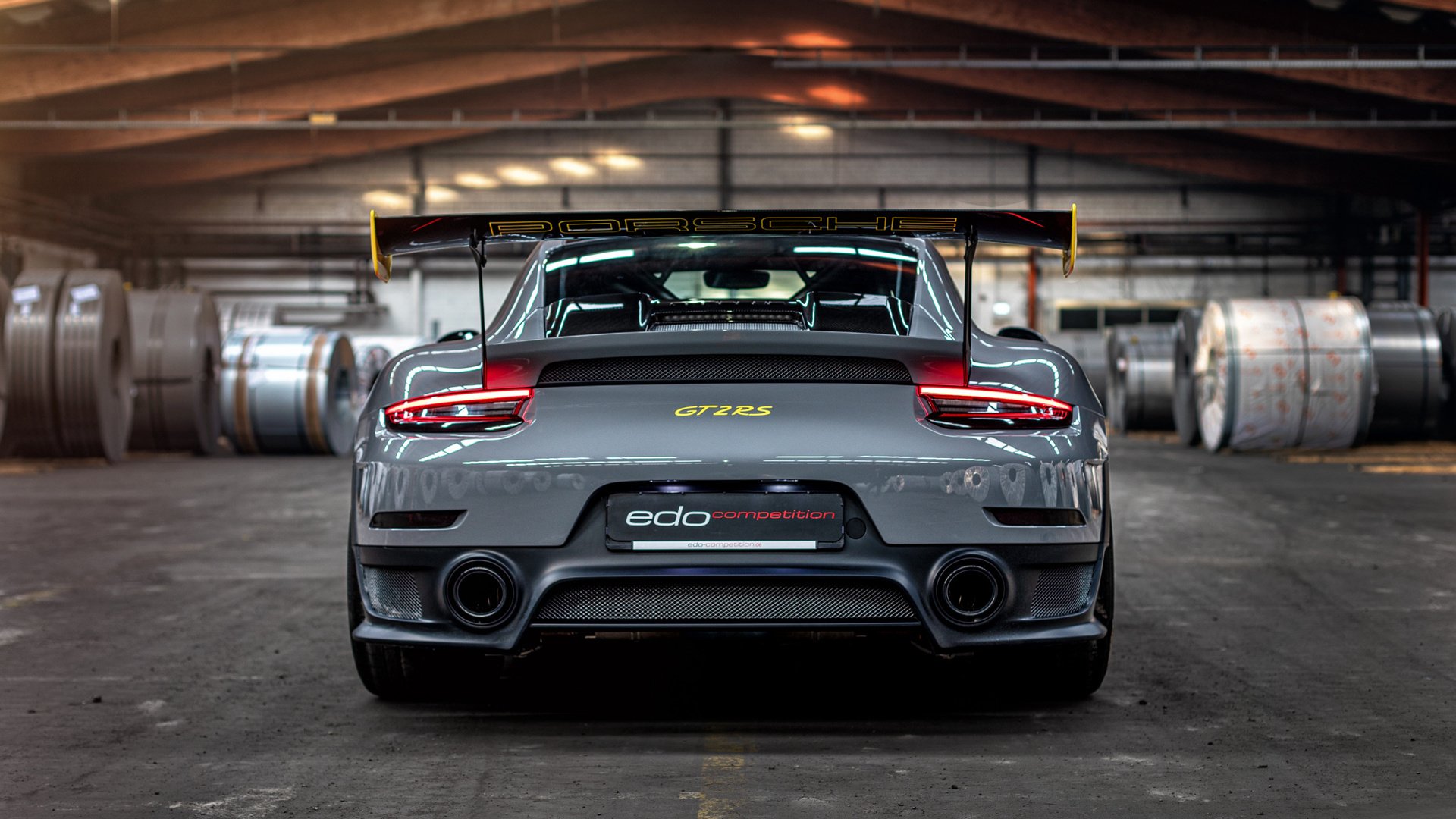 绿茵场与篮球馆的隔空对话，当巴萨冲垮马里，NBA总决赛正上演宿命对决