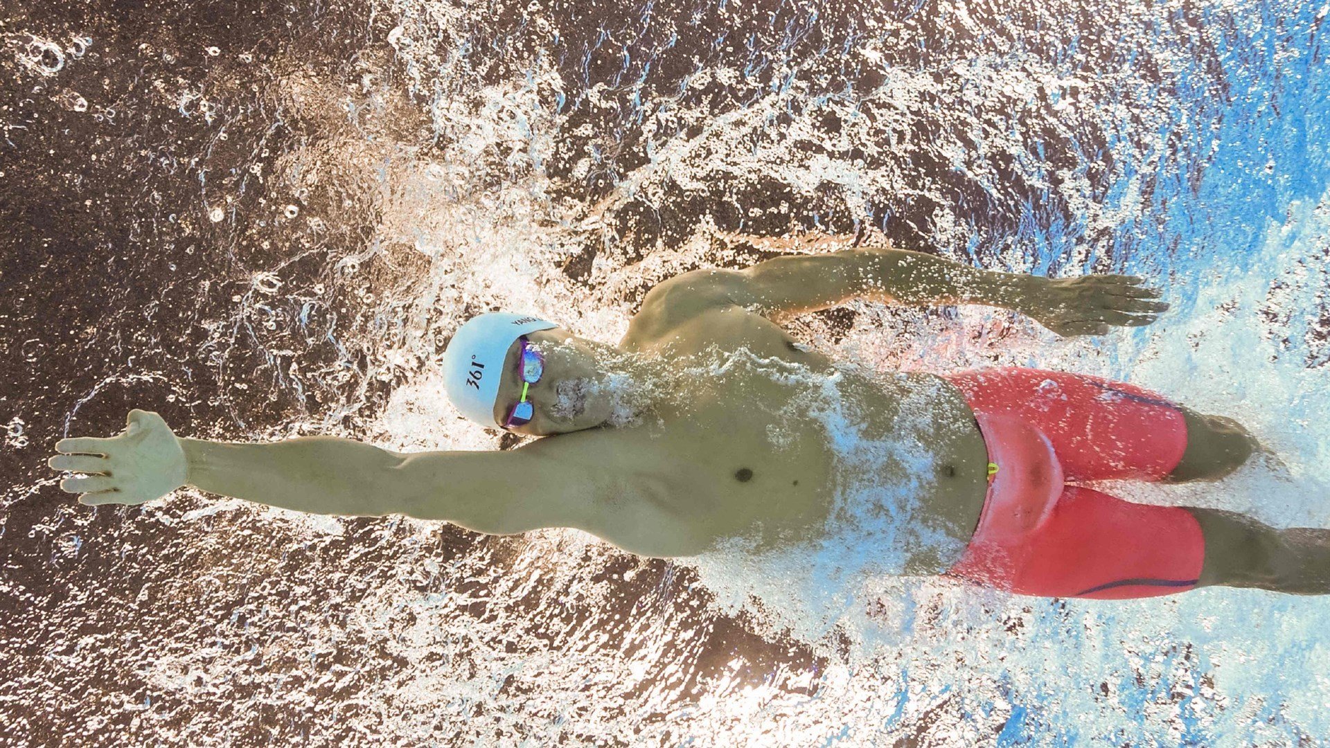 布雷默的指挥棒，苏格兰对阵巴拉圭，一场由节奏主宰的绿茵交响