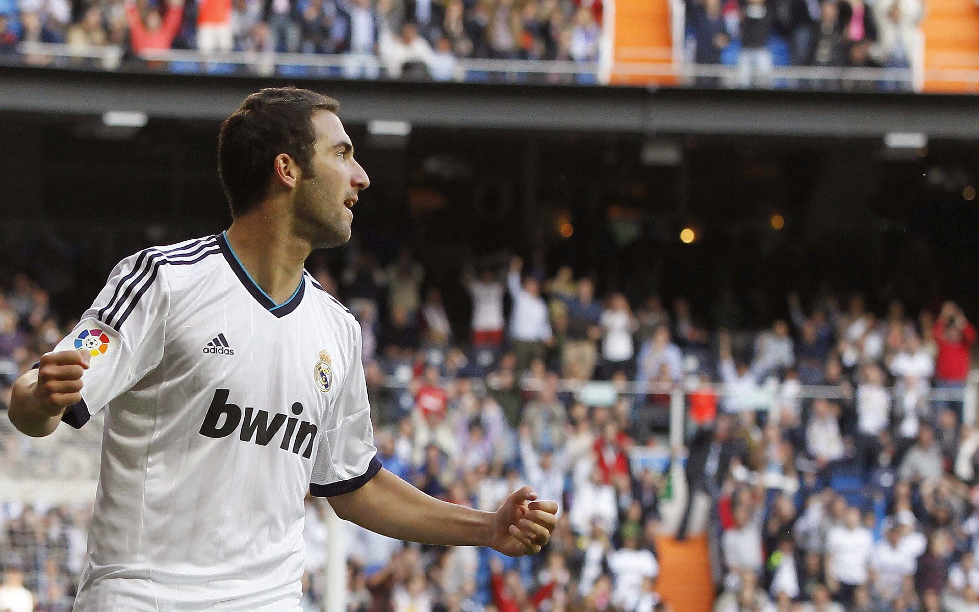 当非洲雄狮碾过伊比利亚,塞内加尔足球哲学如何碾压马德里竞技,与穆勒纪录背后的时代隐喻